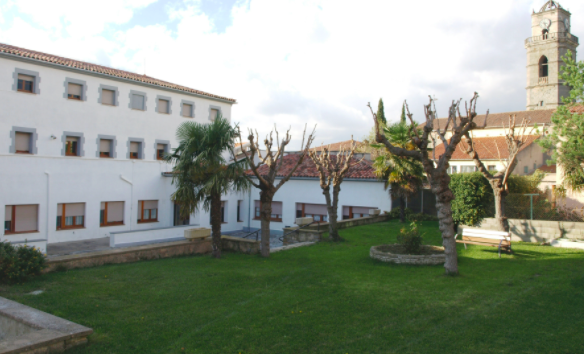 Residencia casal de la Santa Creu (Centro Lares)